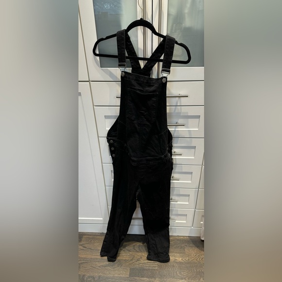 Gap Denim Maternity Overalls in Black (size M) - Picture 4 of 7